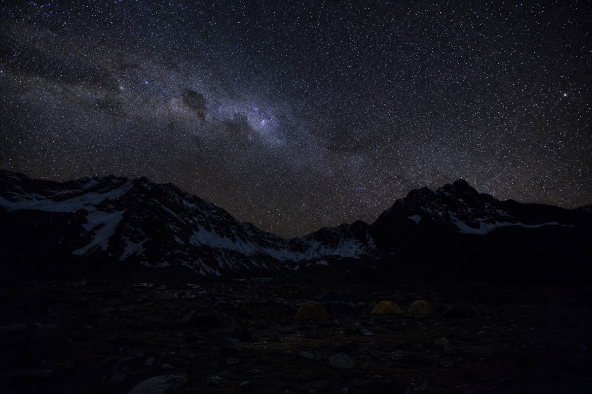 Night sky filled with stars over the Andes, seen on clear nights around Vinicunca Rainbow Mountain